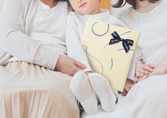 お孫さんを笑顔にする 孫の日 の由来とおすすめのプレゼント ギフトの教科書 お中元 お歳暮や年間イベント 手土産のポイントがわかる ギフトの教科書 お中元 お歳暮や年間イベント 手土産のポイントがわかる